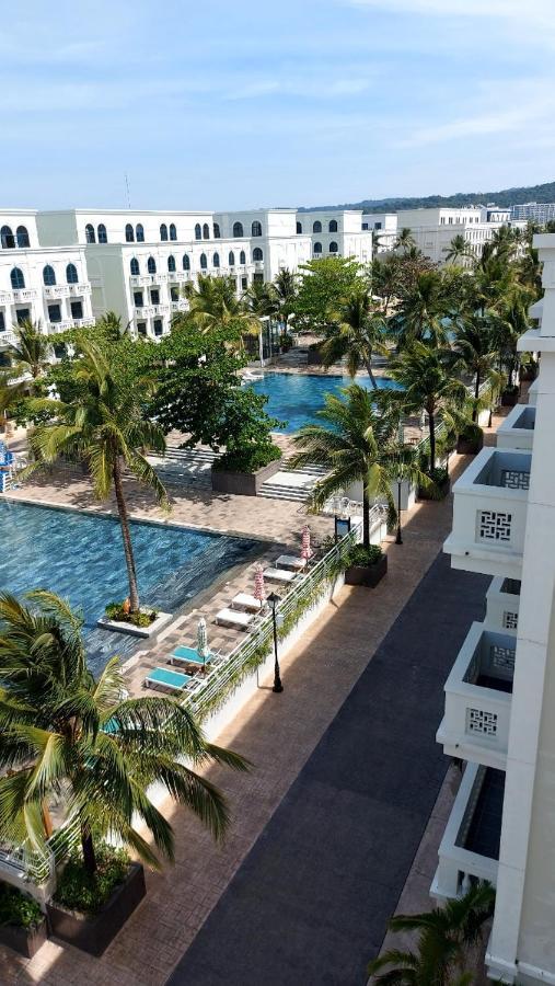 Marina Resort Waterfront Minh Phu Quoc Beach Swimming Pool Exterior photo