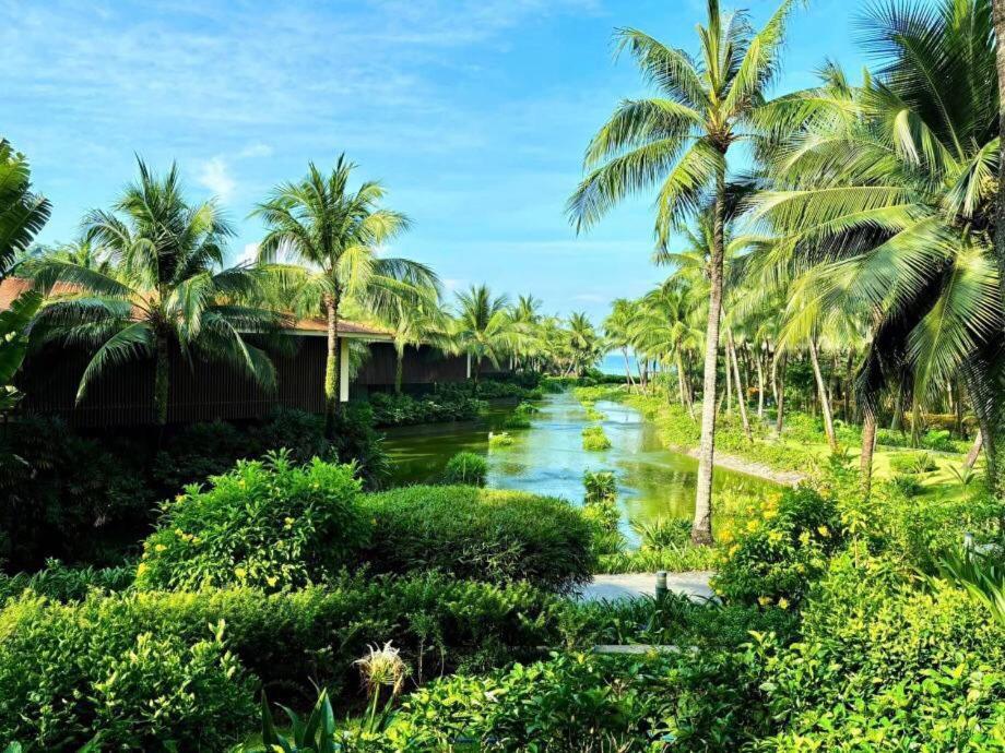 Marina Resort Waterfront Minh Phu Quoc Beach Swimming Pool Exterior photo